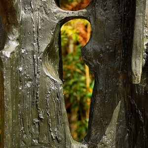 Detalhe da escultura de Felícia Leirner feita em bronze