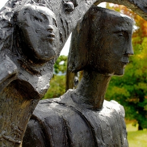 Detalhe da escultura "Giselda" de Felícia Leirner